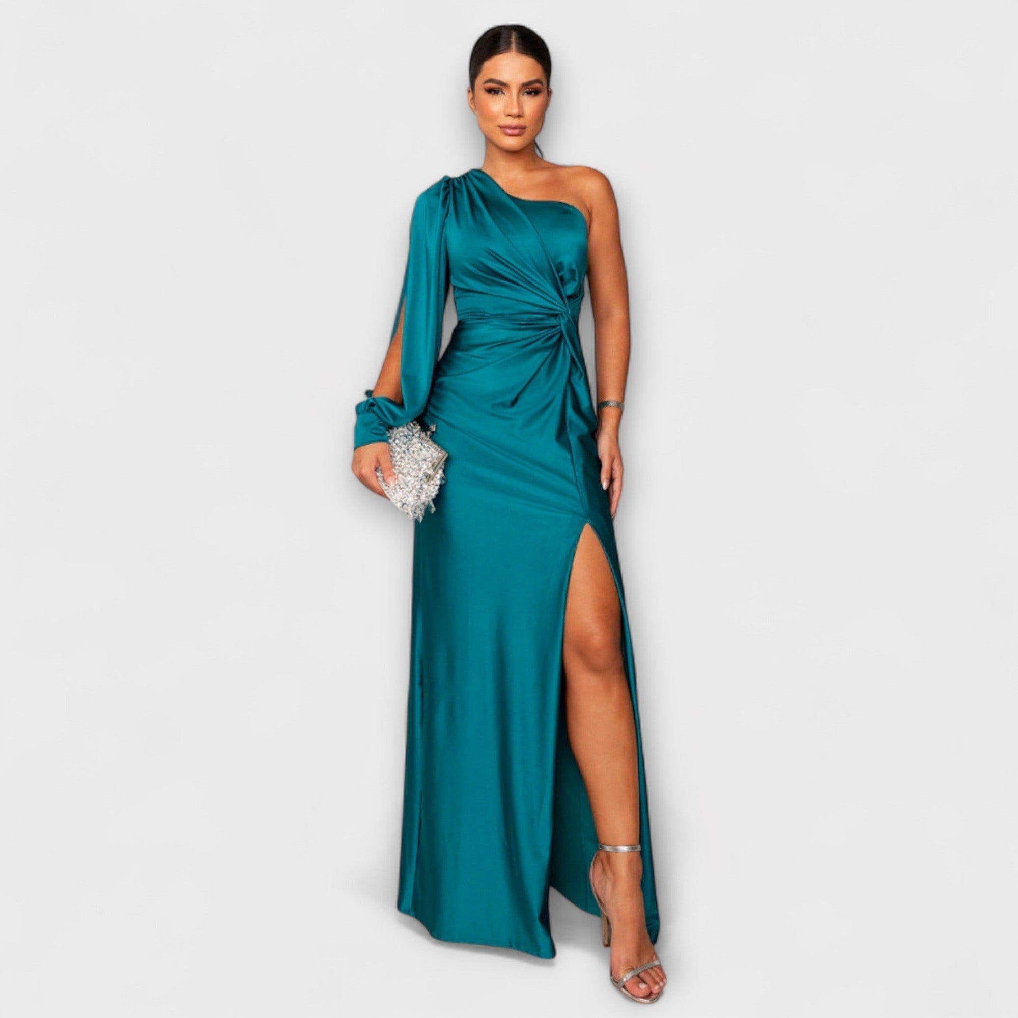 Juli - Elegáns Ruha Kifinomultsággal