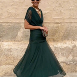 Ágnes - Elegáns Maxi Estélyi Ruha V-kivágással