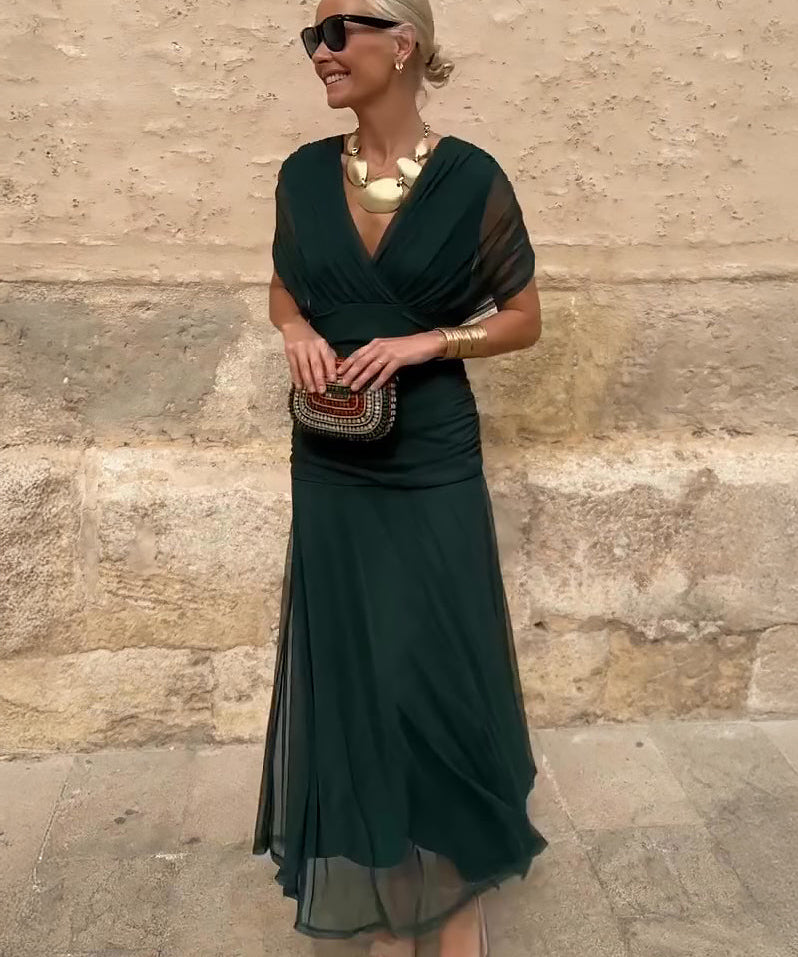 Ágnes - Elegáns Maxi Estélyi Ruha V-kivágással