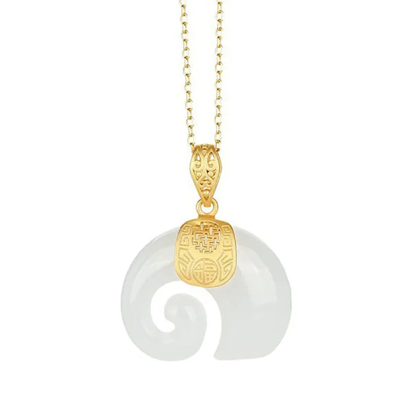 Colar com Pendente de Elefante em Jade Hetian – Corrente Banho de Ouro 18K para Mulheres