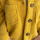 Nóra – Teddy kabát gombokkal